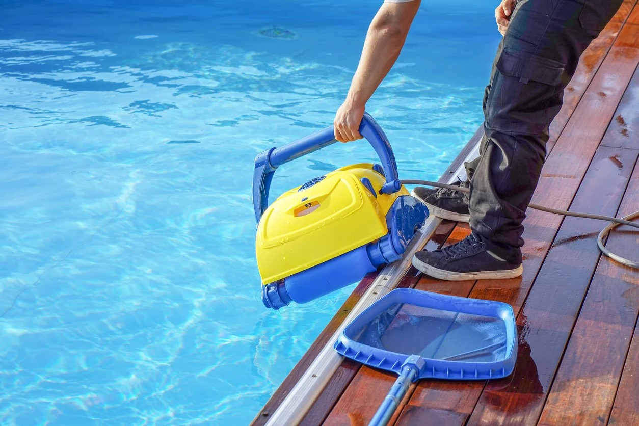 Best Swimming Pool Automatic Cleaning Machine  The Future of Pool Maintenance 
