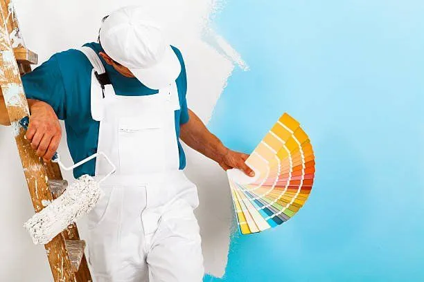 Professional painter showing amazing designs for your bedroom