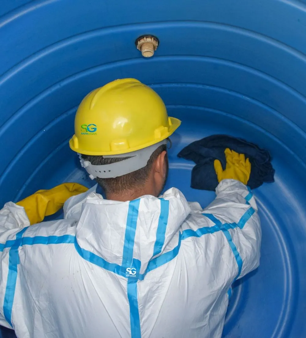 water tank cleaning scrubbing
