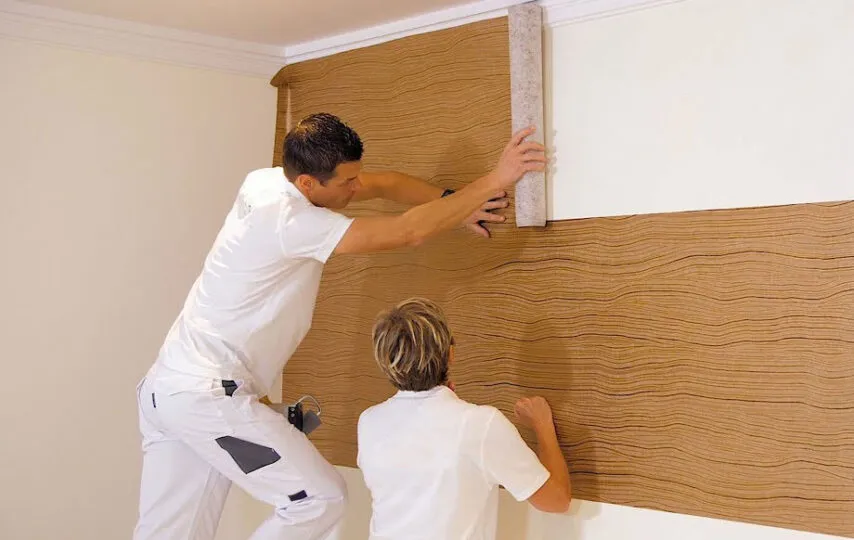 How to fix wallpaper on a wall?