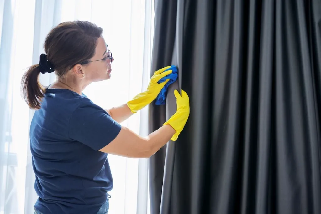 Curtain Cleaning Dubai Guide | Deep Cleaning & Maintenance Tips