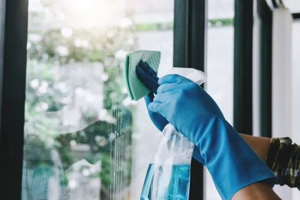 Before and After: Window Cleaning in Dubai – See the Clear Difference