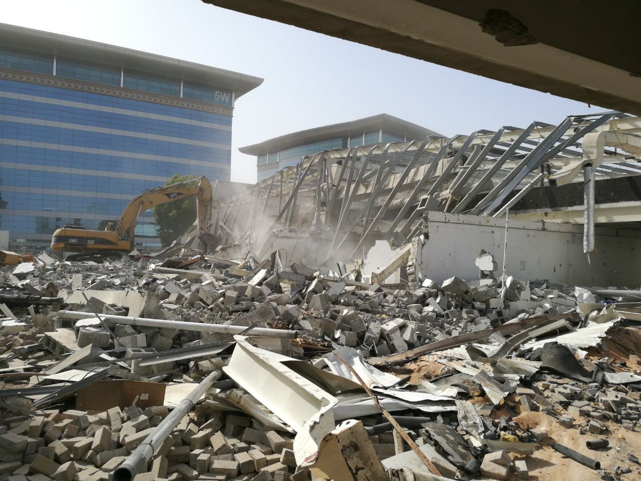 demolition services Dubai,building demolition Dubai,demolition contractors Dubai,commercial demolition Dubai,residential demolition Dubai,licensed demolition company Dubai