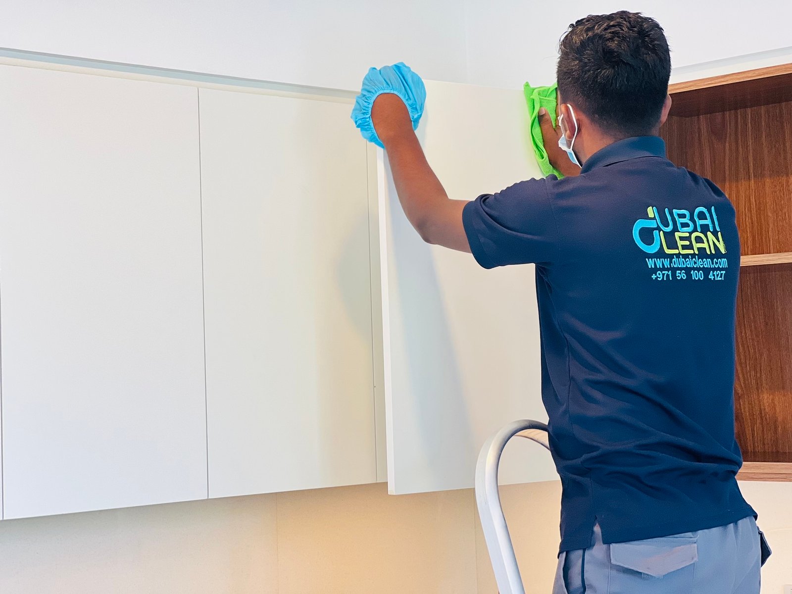 خدمات تنظيف الشقق