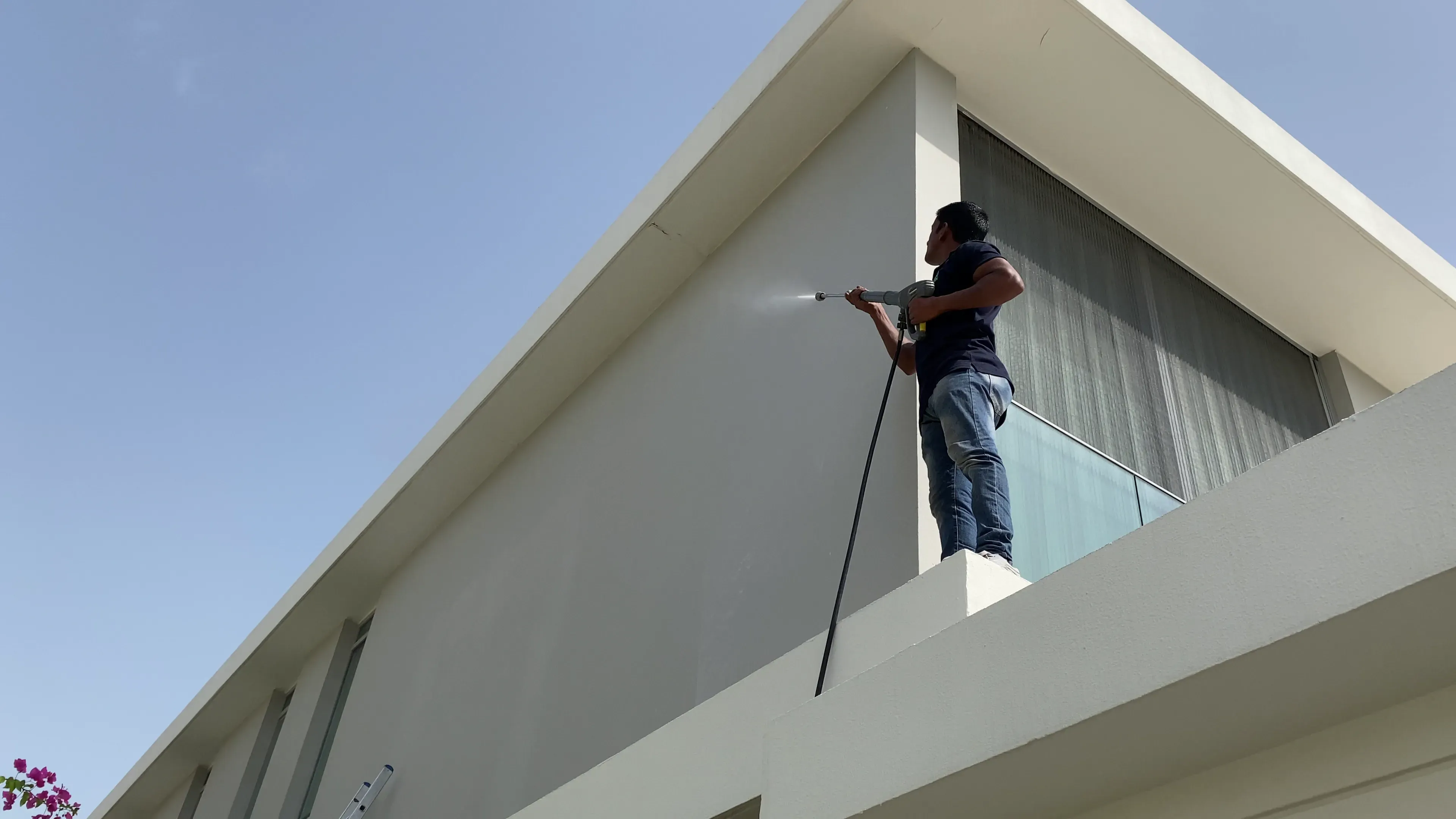 What Are the Methods of Facade Cleaning? | Dubai Cleaning Guide