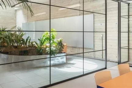 Glass Partition Guide | Types, Benefits, Safety & Maintenance Tips