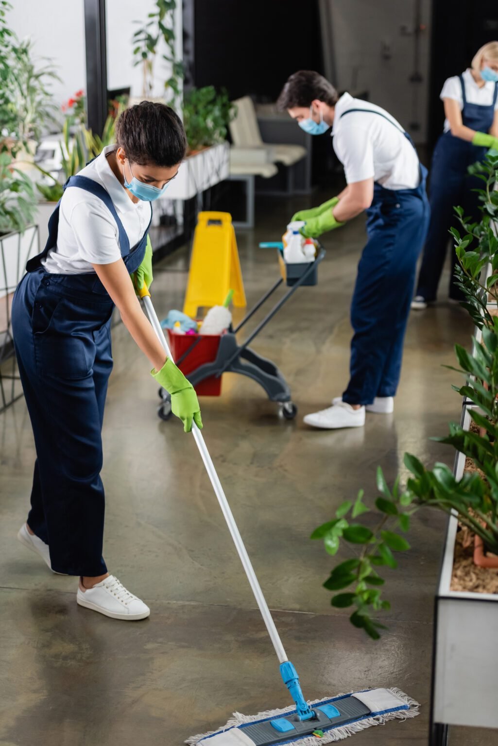 تنظيف الارضيات السكنية