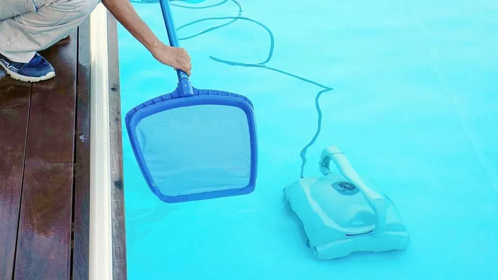 swiming pool cleaning services dubai
