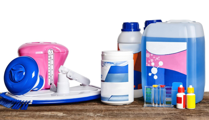 swimming pool cleaning chemicals