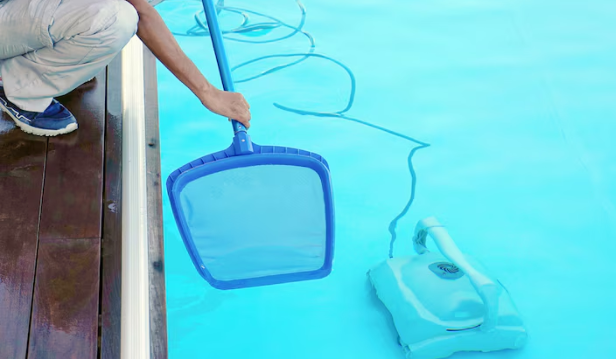 Swimming Pool Cleaning Process