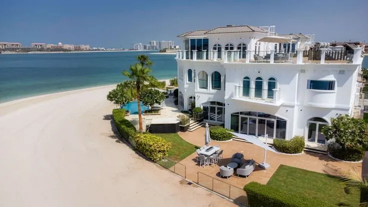 Why Palm Jumeirah Homes Smell Different—And What You Can Do About It