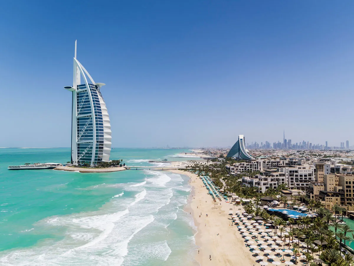 Ultimate Guide to Dubai Beach Etiquette for Tourists