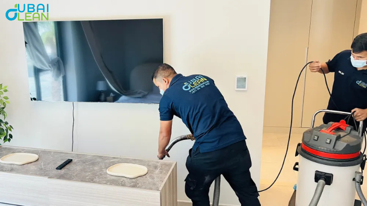 floor cleaning dubai