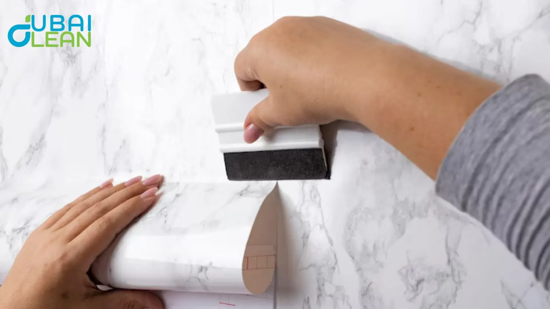 How to Fix Torn Wallpaper in Dubai