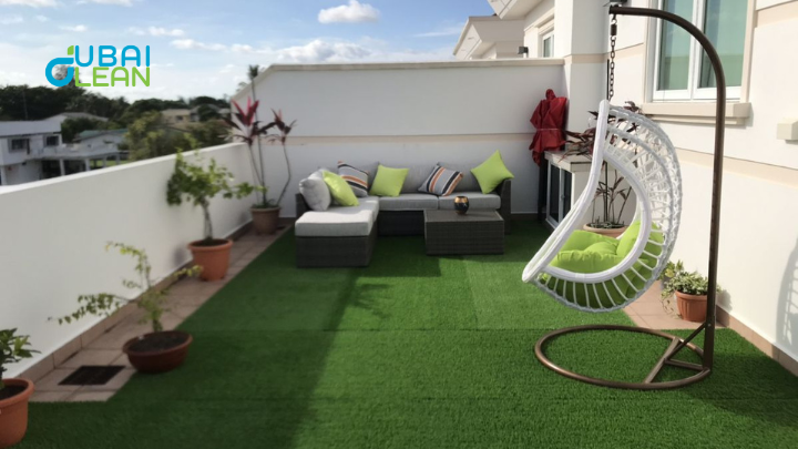 How to brush artificial grass 